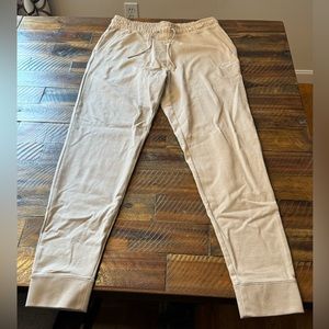 NWT Nike Joggers size Medium